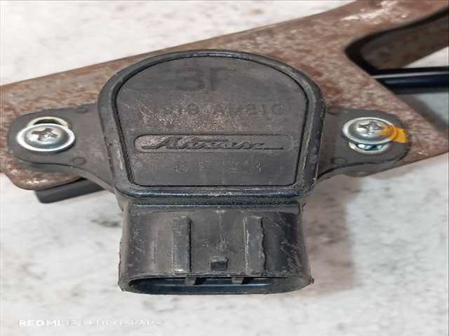 Foto 3ª: Sensor Aceleracion Nissan Navara 2.5 D D22 2.5 T 4P [YD25] (2004)