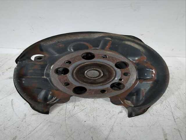 Foto 2ª: Mangueta Trasera Izquierda Mercedes Clase C 160 CLK 240 209.361) 170CV [M 112.912] (2002)