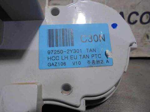 Foto 2ª: Mando Climatizador Hyundai ix35 2.0 CRDI CAT 136CV 100KW [D4HA] (2011)