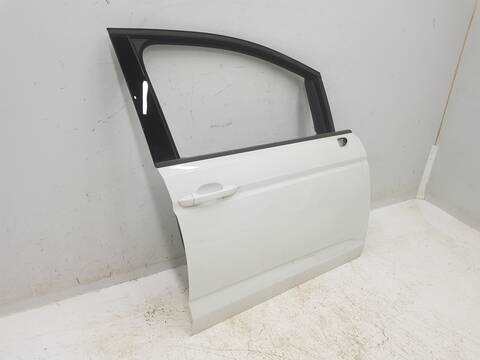 Foto 2ª: Puerta Delantera Derecha Volkswagen Touran ADVANCE BMT (2015)