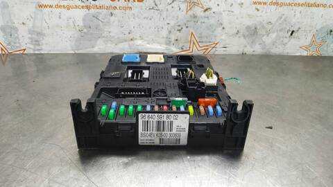 Foto 3ª: Caja Reles Fusibles Citroen C4 COOL BERLINA 109CV 80KW [9HZDV6TED4] (2009)