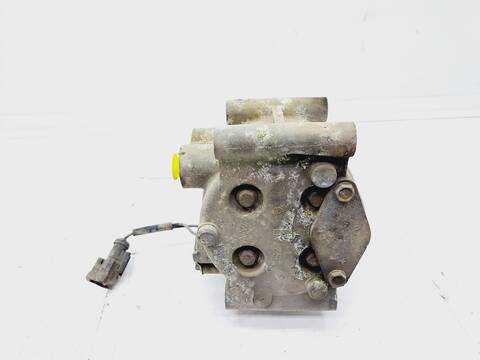Foto 2ª: Compresor Aire Acondicionado Ford Fiesta 1.4 16V CAT 80CV 59KW [FXJB] (2004)