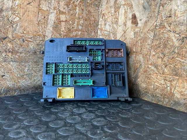Caja Reles Fusibles Citroen C4 BUSINESS 1 12V E 110CV