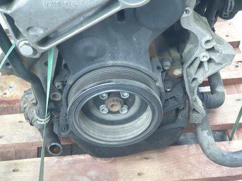 Foto 3ª: Motor Completo Volkswagen Golf ADVANCE BLUEMOTION 90CV 66KW (2013)