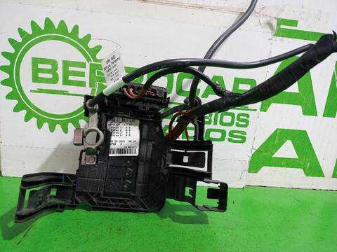 Foto 3ª: Caja Reles Fusibles Seat Ibiza EMOCION 60CV [CGPB] (2008)