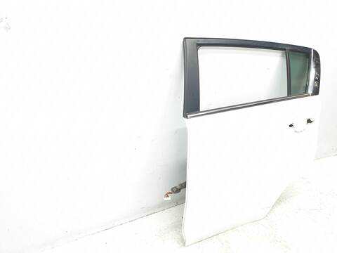 Foto 3ª: Puerta Trasera Izquierda Kia Sportage DRIVE 4X2 [D4FD] (2014)