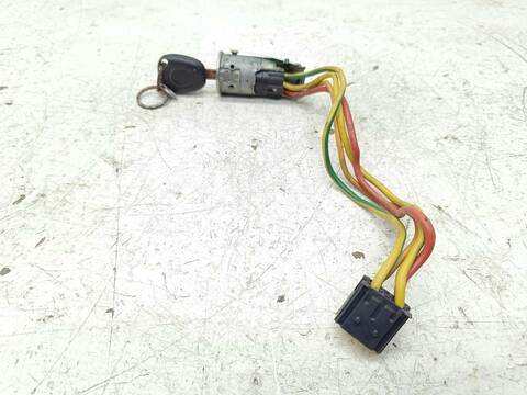 Foto 2ª: Motor de Arranque Renault Scenic 1.9 DCI AUTHENTIQUE 102CV 75KW JA..) [F9Q K7] (2002)