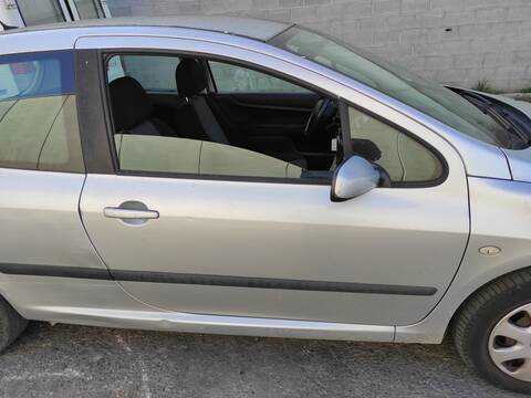 Puerta Delantera Derecha Peugeot 307 9HX BERLINA