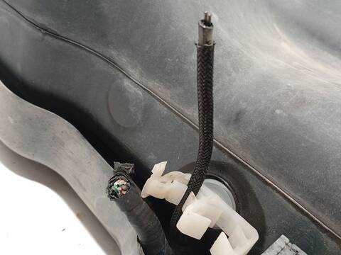 Foto 3ª: Deposito AdBlue Opel Viva 1.6 CDTI 05) 120CV 88KW FURGONETA [R9M 450] (2019)