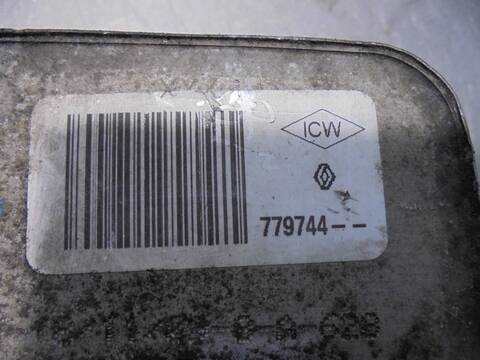Foto 4ª: Radiador Aceite Renault Clio AUTHENTIQUE 68CV 50KW [K9K M7] (2010)