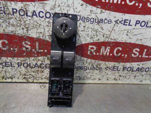 Botonera Elevalunas Ford Fiesta AMBIENTE 75CV 55KW