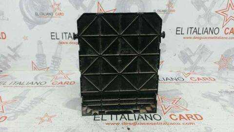 Foto 3ª: Caja Reles Fusibles Citroen C4 BERLINA (2004)