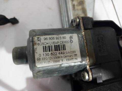 Foto 3ª: Elevalunas Manual Trasero Izquierdo Peugeot 308 ENVY 112CV [9HR (DV6C)] (2008)