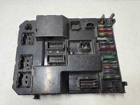 Caja Reles Fusibles Citroen C5 RHR BERLINA