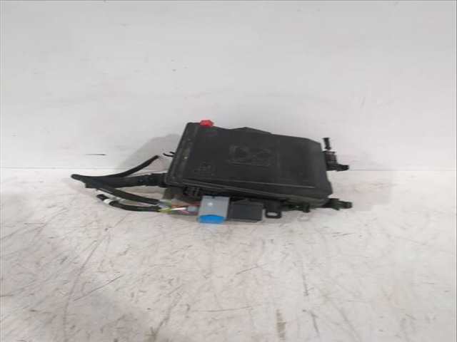 Foto 2ª: Caja Reles Fusibles Peugeot Rifter 1.5 BLUEHDI 100 102CV 75KW [YHT (DV5RCF),YHY (DV5RD)] (2024)