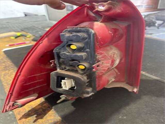 Foto 3ª: Piloto Trasero Derecho Peugeot 307 1.6 X-LINE [1.6 LTR. - 80 KW HDI FAP CAT (9HZ - DV6TED4)] [9HZ (DV6TED4)]