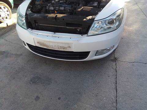 Foto 2ª: Paragolpes Delantero Skoda Octavia ACTIVE BERLINA 105CV 77KW [BXE] (2010)