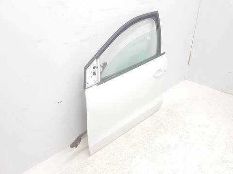 Foto 3ª: Puerta Delantera Izquierda Volkswagen Polo ADVANCE BLUEMOTION (2014)