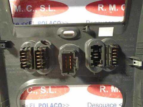 Foto 2ª: Consola Central Dacia Duster 1.5 DCI DIESEL FAP CAT 90CV 66KW [K9K E8] (2012)