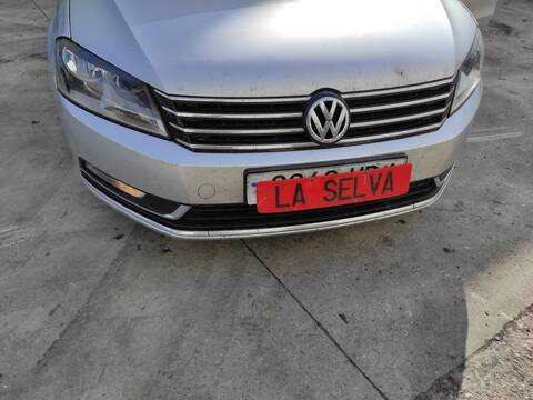 Foto 1ª: Paragolpes Delantero Volkswagen Passat CFFB BERLINA (2011)