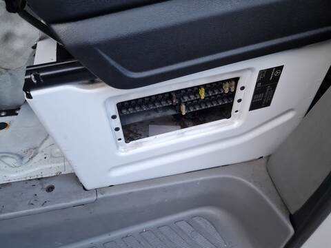 Foto 2ª: Asiento Delantero Izquierdo Mercedes Sprinter 310/313/316 CDI 906.631/633/635/637) 95CV 70KW CAJA CERRADA [651955] (2014)