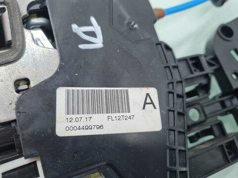 Foto 4ª: Cerradura Puerta Delantera Izquierda Mercedes Clase A 140 A 45 AMG 4-MATIC 176.052) 381CV 280KW [133980] (2017)