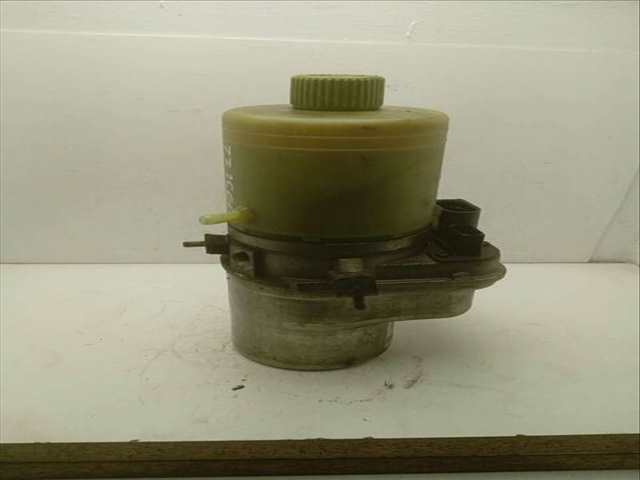 Foto 3ª: Bomba de Direccion Volkswagen Polo 1.9 SDI 64CV 47KW [ASY] (2003)