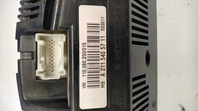 Foto 3ª: Cuadro de Instrumentos Mercedes Clase E 270 2.7 CDI [OM647.961] (2002)
