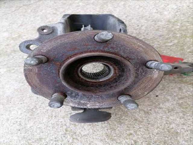 Foto 3ª: Mangueta Delantera Izquierda Ford Focus TREND 90CV 66KW [HHDA] (2010)