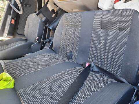 Foto 1ª: Asiento Delantero Derecho Mercedes Vario PRDK - 616 D OM 904 LA CABINA DOBLE 156CV 115KW [OM904LAIII/7] (2009)