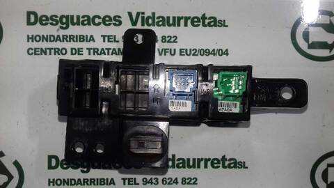 Foto 2ª: Mando Multifuncion Nissan Qashqai 1.2 16V CAT 116CV 85KW [HRA2] (2014)