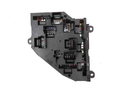 Foto 2ª: Caja Reles Fusibles Bmw Serie 5 518 2.0 TD 184CV [N47D20C] (2008)