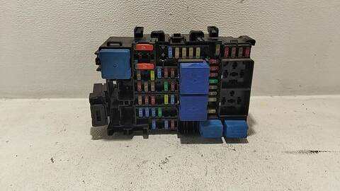 Caja Reles Fusibles Renault Arkana R.S. LINE