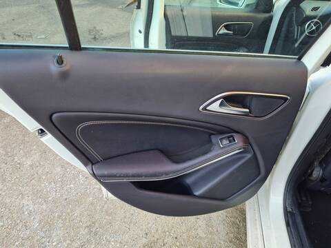 Foto 4ª: Asientos Traseros Mercedes Clase A 140 A 180 CDI BLUEEFFICIENCY 176.000) 109CV 80KW [651901] (2013)