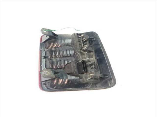 Foto 3ª: Piloto Trasero Izquierdo Volkswagen Caddy 1.9 TDI (2004)