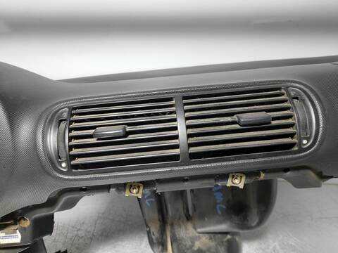 Foto 4ª: Salpicadero Seat Leon SIGNO 90CV 66KW [ALH] (2002)