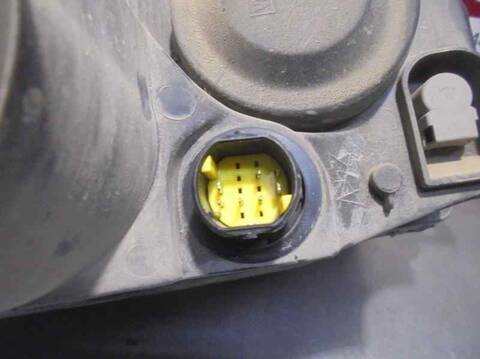Foto 4ª: Faro Izquierdo Fiat Punto 1.2 8V BERLINA 60CV 44KW [188A4000] (1999)