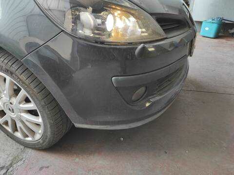 Foto 2ª: Paragolpes Delantero Renault Clio K4M800 (2006)