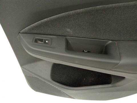 Foto 2ª: Tapizados Cartoneras Volkswagen Golf 2.0 TDI 116CV 85KW [DSUD,DXRC,DTRB,DTRD] (2022)