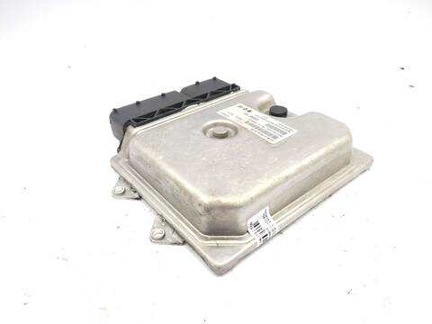 Foto 2ª: Centralita Motor ECU Opel Combo 1.3 CDTI B05) 90CV 66KW FURGON [263A2000] (2016)