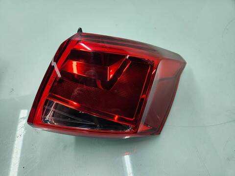 Foto 1ª: Piloto Trasero Derecho Seat Arona 1.0 TSI STYLE [DKLA] (2019)