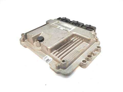 Centralita Motor ECU Renault Trafic 1.9 DCI 100 FL0C) 101CV 74KW FURGONETA