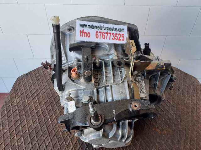 Foto 2ª: Caja Cambios Renault Trafic 1.9 D 101CV (2006)