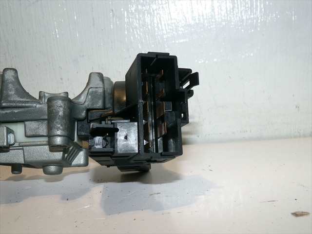 Foto 4ª: Antirrobo Chrysler Voyager 2.5 D 1996-1999 [M00] (1998)