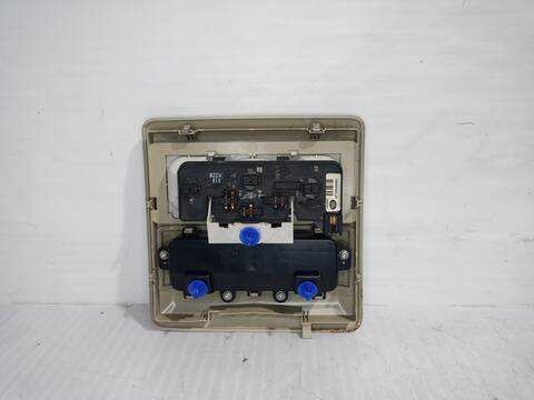 Foto 2ª: Luz Interior Land Rover Discovery TDV6 HSE 245CV 180KW [306DT] (2010)