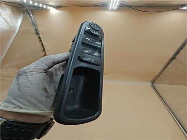 Botonera Elevalunas Peugeot 307 1.6 XR [1.6 LTR. - 80 KW 16V CAT (NFU - TU5JP4)]