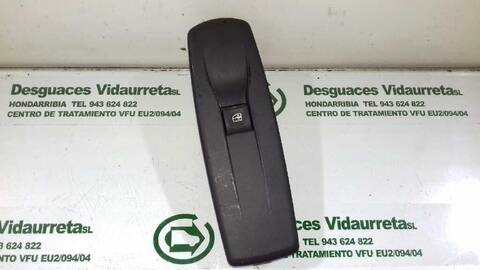 Botonera Elevalunas Renault Laguna PRIVILEGE III 131CV 96KW