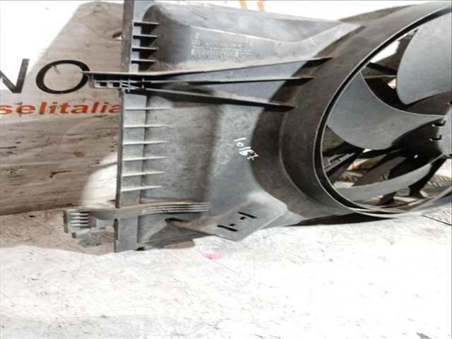 Foto 3ª: Electroventilador Mercedes Clase C 160 220 CDI LA) 203.008) BERLINA 150CV 110KW [OM646963] (2005)