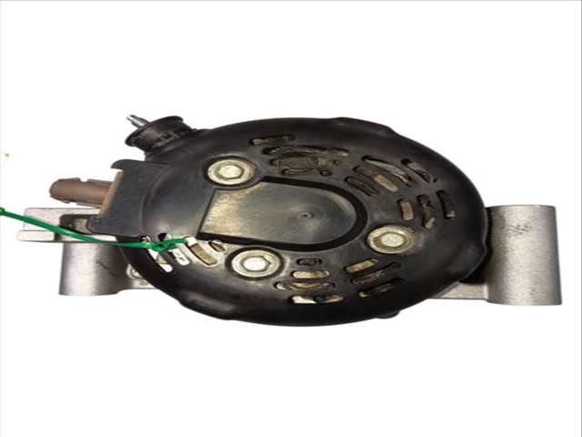 Alternador Toyota Auris 2.0 D-4D ADE186_ ADE186R)