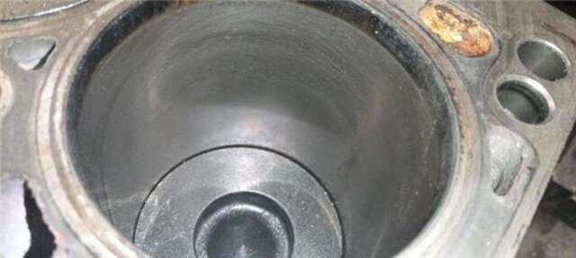 Foto 3ª: Despiece Motor Audi A3 2.0 TDI 16V [BKD]